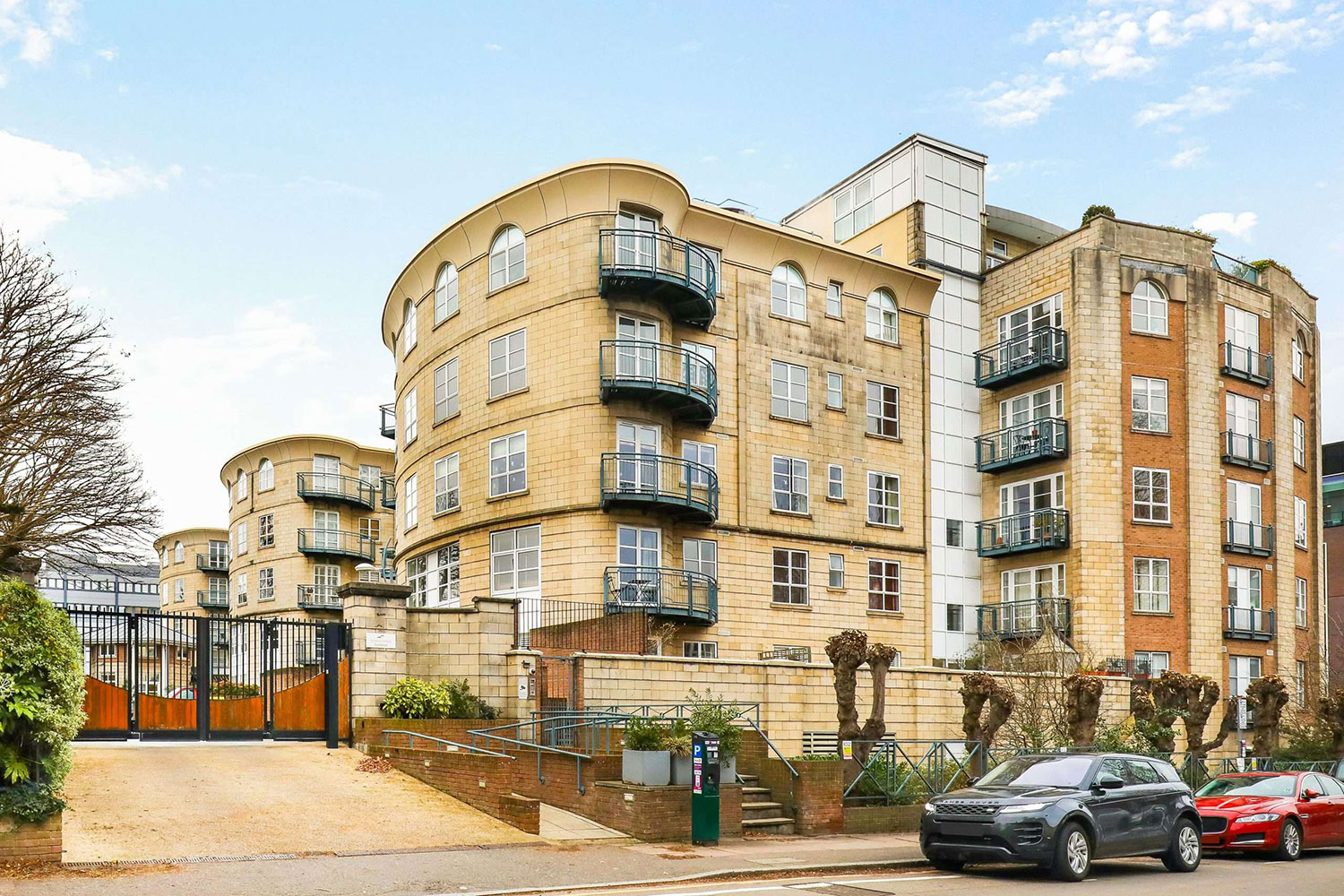 Wimbledon Central - for sale